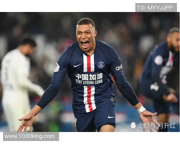 当今世界足坛巨星风采与时代传奇全面观察